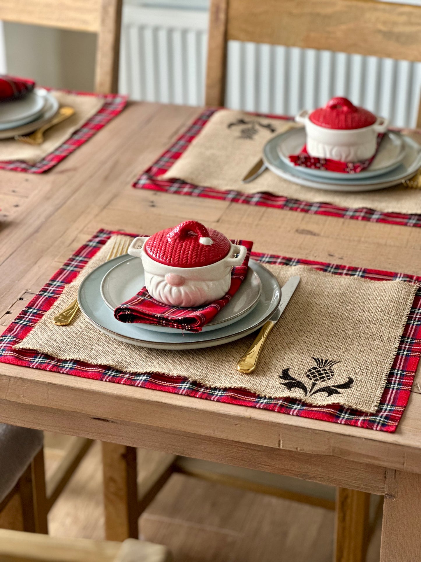 Royal Stewart tartan placemats with thistle