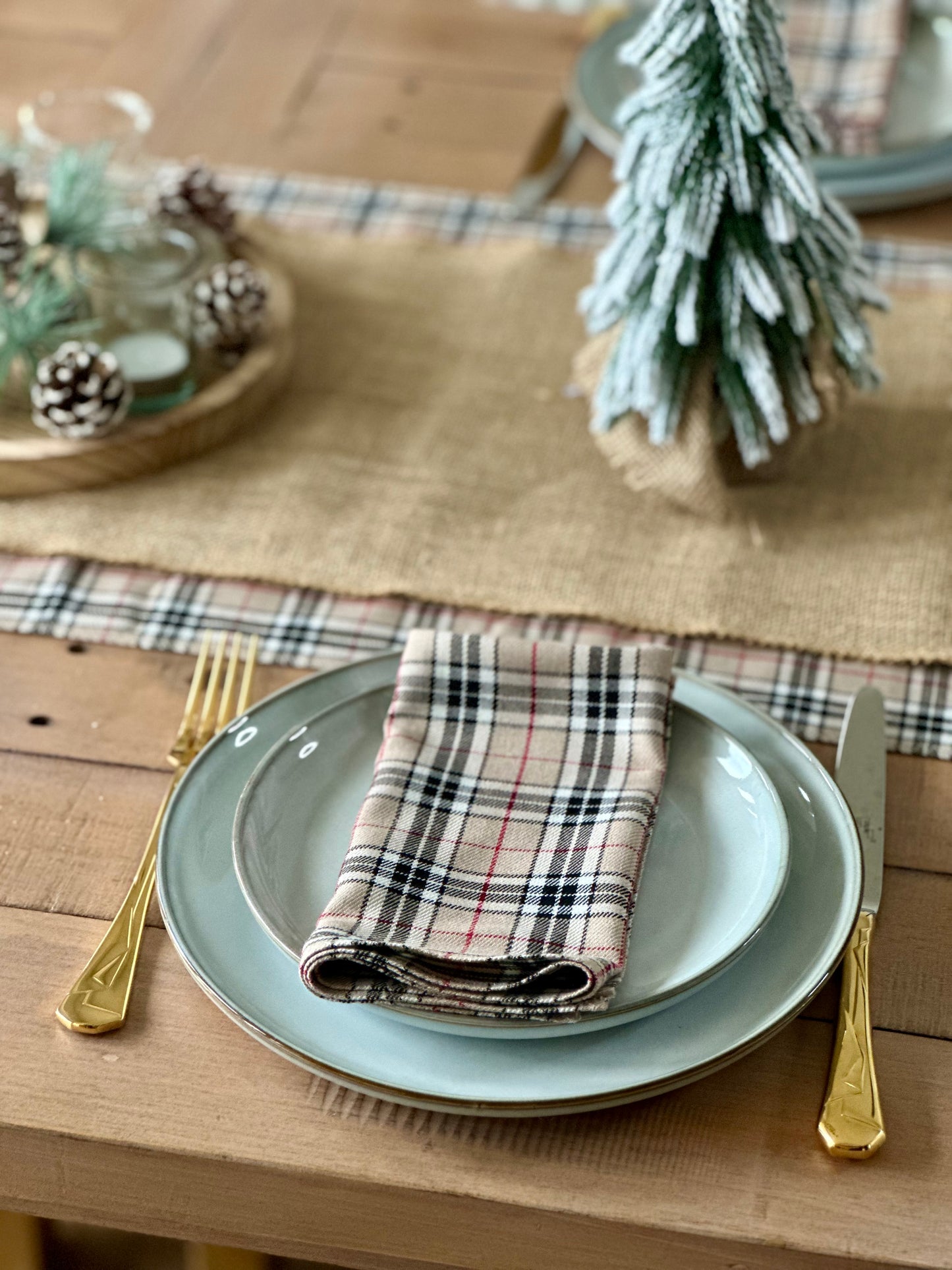 Neutral tartan dinner napkins