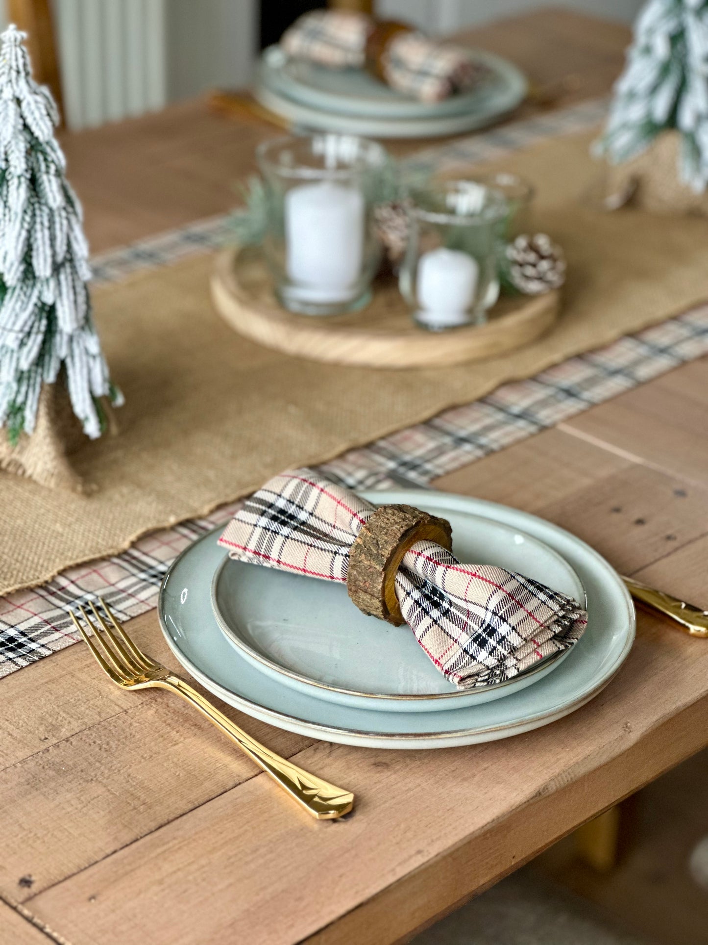 Neutral tartan dinner napkins