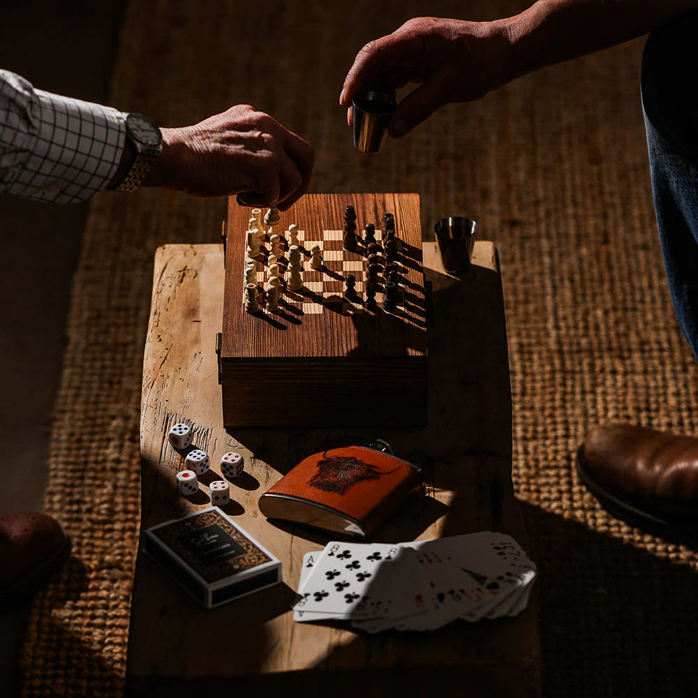 Selbrae House Games set Highland cow