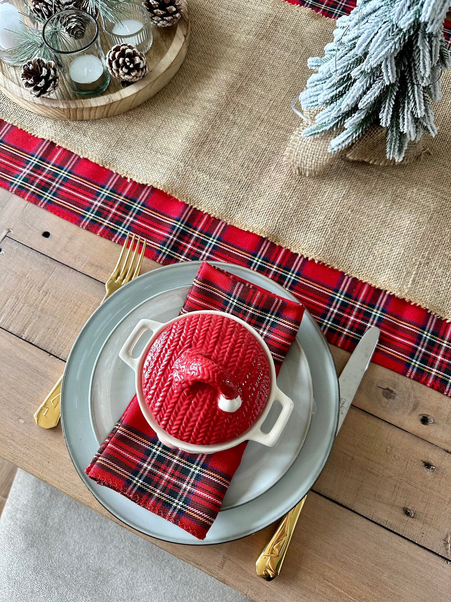 Royal Stewart tartan table runner